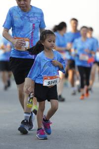 BIB: 9345
                            <button type="button" onclick="openModal(3099353)" class="btn btn-primary btn-sm float-right btn-popup" data-toggle="modal" data-target=".modal-high-quality">
                        <i class="fas fa-shopping-cart"></i> Add to Cart
                    </button>
                                            <button type="button" onclick="isThisMe(3099353, true)" class="btn btn-success btn-sm float-right btn-popup btn-isme hidden" data-toggle="tooltip" data-placement="bottom" title="นี่คือรูปของคุณใช่ไหม คลิกที่นี่เพื่อเอาเข้าอัลบั้ม">
                        <i class="fas fa-plus"></i> Add to album
                    </button>
                    <button type="button" onclick="isThisMe(3099353, false)" class="btn btn-warning btn-sm float-right btn-popup btn-isnotme hidden">
                        <i class="fas fa-ban"></i> Remove from album
                    </button>