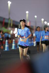 BIB: 8580
                            <button type="button" onclick="openModal(3113870)" class="btn btn-primary btn-sm float-right btn-popup" data-toggle="modal" data-target=".modal-high-quality">
                        <i class="fas fa-shopping-cart"></i> Add to Cart
                    </button>
                                            <button type="button" onclick="isThisMe(3113870, true)" class="btn btn-success btn-sm float-right btn-popup btn-isme hidden" data-toggle="tooltip" data-placement="bottom" title="นี่คือรูปของคุณใช่ไหม คลิกที่นี่เพื่อเอาเข้าอัลบั้ม">
                        <i class="fas fa-plus"></i> Add to album
                    </button>
                    <button type="button" onclick="isThisMe(3113870, false)" class="btn btn-warning btn-sm float-right btn-popup btn-isnotme hidden">
                        <i class="fas fa-ban"></i> Remove from album
                    </button>