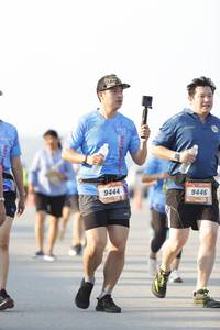 BIB: 9444, 9446
                            <button type="button" onclick="openModal(3099777)" class="btn btn-primary btn-sm float-right btn-popup" data-toggle="modal" data-target=".modal-high-quality">
                        <i class="fas fa-shopping-cart"></i> Add to Cart
                    </button>
                                            <button type="button" onclick="isThisMe(3099777, true)" class="btn btn-success btn-sm float-right btn-popup btn-isme hidden" data-toggle="tooltip" data-placement="bottom" title="นี่คือรูปของคุณใช่ไหม คลิกที่นี่เพื่อเอาเข้าอัลบั้ม">
                        <i class="fas fa-plus"></i> Add to album
                    </button>
                    <button type="button" onclick="isThisMe(3099777, false)" class="btn btn-warning btn-sm float-right btn-popup btn-isnotme hidden">
                        <i class="fas fa-ban"></i> Remove from album
                    </button>