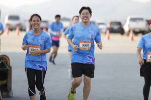 BIB: 9901
                            <button type="button" onclick="openModal(3100253)" class="btn btn-primary btn-sm float-right btn-popup" data-toggle="modal" data-target=".modal-high-quality">
                        <i class="fas fa-shopping-cart"></i> Add to Cart
                    </button>
                                            <button type="button" onclick="isThisMe(3100253, true)" class="btn btn-success btn-sm float-right btn-popup btn-isme hidden" data-toggle="tooltip" data-placement="bottom" title="นี่คือรูปของคุณใช่ไหม คลิกที่นี่เพื่อเอาเข้าอัลบั้ม">
                        <i class="fas fa-plus"></i> Add to album
                    </button>
                    <button type="button" onclick="isThisMe(3100253, false)" class="btn btn-warning btn-sm float-right btn-popup btn-isnotme hidden">
                        <i class="fas fa-ban"></i> Remove from album
                    </button>