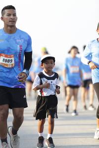 BIB: 8889
                            <button type="button" onclick="openModal(3099574)" class="btn btn-primary btn-sm float-right btn-popup" data-toggle="modal" data-target=".modal-high-quality">
                        <i class="fas fa-shopping-cart"></i> Add to Cart
                    </button>
                                            <button type="button" onclick="isThisMe(3099574, true)" class="btn btn-success btn-sm float-right btn-popup btn-isme hidden" data-toggle="tooltip" data-placement="bottom" title="นี่คือรูปของคุณใช่ไหม คลิกที่นี่เพื่อเอาเข้าอัลบั้ม">
                        <i class="fas fa-plus"></i> Add to album
                    </button>
                    <button type="button" onclick="isThisMe(3099574, false)" class="btn btn-warning btn-sm float-right btn-popup btn-isnotme hidden">
                        <i class="fas fa-ban"></i> Remove from album
                    </button>