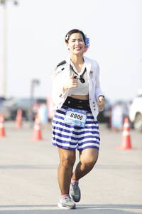 BIB: 6800
                            <button type="button" onclick="openModal(3098513)" class="btn btn-primary btn-sm float-right btn-popup" data-toggle="modal" data-target=".modal-high-quality">
                        <i class="fas fa-shopping-cart"></i> Add to Cart
                    </button>
                                            <button type="button" onclick="isThisMe(3098513, true)" class="btn btn-success btn-sm float-right btn-popup btn-isme hidden" data-toggle="tooltip" data-placement="bottom" title="นี่คือรูปของคุณใช่ไหม คลิกที่นี่เพื่อเอาเข้าอัลบั้ม">
                        <i class="fas fa-plus"></i> Add to album
                    </button>
                    <button type="button" onclick="isThisMe(3098513, false)" class="btn btn-warning btn-sm float-right btn-popup btn-isnotme hidden">
                        <i class="fas fa-ban"></i> Remove from album
                    </button>