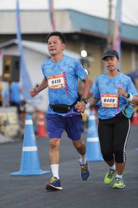 BIB: 8410, 8409
                            <button type="button" onclick="openModal(3107969)" class="btn btn-primary btn-sm float-right btn-popup" data-toggle="modal" data-target=".modal-high-quality">
                        <i class="fas fa-shopping-cart"></i> Add to Cart
                    </button>
                                            <button type="button" onclick="isThisMe(3107969, true)" class="btn btn-success btn-sm float-right btn-popup btn-isme hidden" data-toggle="tooltip" data-placement="bottom" title="นี่คือรูปของคุณใช่ไหม คลิกที่นี่เพื่อเอาเข้าอัลบั้ม">
                        <i class="fas fa-plus"></i> Add to album
                    </button>
                    <button type="button" onclick="isThisMe(3107969, false)" class="btn btn-warning btn-sm float-right btn-popup btn-isnotme hidden">
                        <i class="fas fa-ban"></i> Remove from album
                    </button>