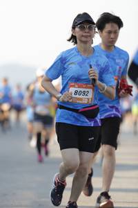 BIB: 8092
                            <button type="button" onclick="openModal(3098812)" class="btn btn-primary btn-sm float-right btn-popup" data-toggle="modal" data-target=".modal-high-quality">
                        <i class="fas fa-shopping-cart"></i> Add to Cart
                    </button>
                                            <button type="button" onclick="isThisMe(3098812, true)" class="btn btn-success btn-sm float-right btn-popup btn-isme hidden" data-toggle="tooltip" data-placement="bottom" title="นี่คือรูปของคุณใช่ไหม คลิกที่นี่เพื่อเอาเข้าอัลบั้ม">
                        <i class="fas fa-plus"></i> Add to album
                    </button>
                    <button type="button" onclick="isThisMe(3098812, false)" class="btn btn-warning btn-sm float-right btn-popup btn-isnotme hidden">
                        <i class="fas fa-ban"></i> Remove from album
                    </button>