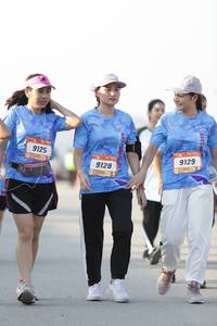 BIB: 9125, 9129, 9128
                            <button type="button" onclick="openModal(3099873)" class="btn btn-primary btn-sm float-right btn-popup" data-toggle="modal" data-target=".modal-high-quality">
                        <i class="fas fa-shopping-cart"></i> Add to Cart
                    </button>
                                            <button type="button" onclick="isThisMe(3099873, true)" class="btn btn-success btn-sm float-right btn-popup btn-isme hidden" data-toggle="tooltip" data-placement="bottom" title="นี่คือรูปของคุณใช่ไหม คลิกที่นี่เพื่อเอาเข้าอัลบั้ม">
                        <i class="fas fa-plus"></i> Add to album
                    </button>
                    <button type="button" onclick="isThisMe(3099873, false)" class="btn btn-warning btn-sm float-right btn-popup btn-isnotme hidden">
                        <i class="fas fa-ban"></i> Remove from album
                    </button>