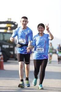 BIB: 573, 6572
                            <button type="button" onclick="openModal(3098447)" class="btn btn-primary btn-sm float-right btn-popup" data-toggle="modal" data-target=".modal-high-quality">
                        <i class="fas fa-shopping-cart"></i> Add to Cart
                    </button>
                                            <button type="button" onclick="isThisMe(3098447, true)" class="btn btn-success btn-sm float-right btn-popup btn-isme hidden" data-toggle="tooltip" data-placement="bottom" title="นี่คือรูปของคุณใช่ไหม คลิกที่นี่เพื่อเอาเข้าอัลบั้ม">
                        <i class="fas fa-plus"></i> Add to album
                    </button>
                    <button type="button" onclick="isThisMe(3098447, false)" class="btn btn-warning btn-sm float-right btn-popup btn-isnotme hidden">
                        <i class="fas fa-ban"></i> Remove from album
                    </button>