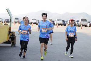 BIB: 9901, 3902, 8030
                            <button type="button" onclick="openModal(3100256)" class="btn btn-primary btn-sm float-right btn-popup" data-toggle="modal" data-target=".modal-high-quality">
                        <i class="fas fa-shopping-cart"></i> Add to Cart
                    </button>
                                            <button type="button" onclick="isThisMe(3100256, true)" class="btn btn-success btn-sm float-right btn-popup btn-isme hidden" data-toggle="tooltip" data-placement="bottom" title="นี่คือรูปของคุณใช่ไหม คลิกที่นี่เพื่อเอาเข้าอัลบั้ม">
                        <i class="fas fa-plus"></i> Add to album
                    </button>
                    <button type="button" onclick="isThisMe(3100256, false)" class="btn btn-warning btn-sm float-right btn-popup btn-isnotme hidden">
                        <i class="fas fa-ban"></i> Remove from album
                    </button>