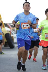 BIB: 8668, 914
                            <button type="button" onclick="openModal(3099177)" class="btn btn-primary btn-sm float-right btn-popup" data-toggle="modal" data-target=".modal-high-quality">
                        <i class="fas fa-shopping-cart"></i> Add to Cart
                    </button>
                                            <button type="button" onclick="isThisMe(3099177, true)" class="btn btn-success btn-sm float-right btn-popup btn-isme hidden" data-toggle="tooltip" data-placement="bottom" title="นี่คือรูปของคุณใช่ไหม คลิกที่นี่เพื่อเอาเข้าอัลบั้ม">
                        <i class="fas fa-plus"></i> Add to album
                    </button>
                    <button type="button" onclick="isThisMe(3099177, false)" class="btn btn-warning btn-sm float-right btn-popup btn-isnotme hidden">
                        <i class="fas fa-ban"></i> Remove from album
                    </button>