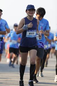 BIB: 6511
                            <button type="button" onclick="openModal(3098250)" class="btn btn-primary btn-sm float-right btn-popup" data-toggle="modal" data-target=".modal-high-quality">
                        <i class="fas fa-shopping-cart"></i> Add to Cart
                    </button>
                                            <button type="button" onclick="isThisMe(3098250, true)" class="btn btn-success btn-sm float-right btn-popup btn-isme hidden" data-toggle="tooltip" data-placement="bottom" title="นี่คือรูปของคุณใช่ไหม คลิกที่นี่เพื่อเอาเข้าอัลบั้ม">
                        <i class="fas fa-plus"></i> Add to album
                    </button>
                    <button type="button" onclick="isThisMe(3098250, false)" class="btn btn-warning btn-sm float-right btn-popup btn-isnotme hidden">
                        <i class="fas fa-ban"></i> Remove from album
                    </button>