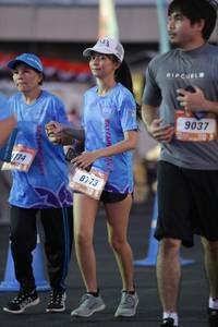 BIB: 9037, 8173
                            <button type="button" onclick="openModal(3113133)" class="btn btn-primary btn-sm float-right btn-popup" data-toggle="modal" data-target=".modal-high-quality">
                        <i class="fas fa-shopping-cart"></i> Add to Cart
                    </button>
                                            <button type="button" onclick="isThisMe(3113133, true)" class="btn btn-success btn-sm float-right btn-popup btn-isme hidden" data-toggle="tooltip" data-placement="bottom" title="นี่คือรูปของคุณใช่ไหม คลิกที่นี่เพื่อเอาเข้าอัลบั้ม">
                        <i class="fas fa-plus"></i> Add to album
                    </button>
                    <button type="button" onclick="isThisMe(3113133, false)" class="btn btn-warning btn-sm float-right btn-popup btn-isnotme hidden">
                        <i class="fas fa-ban"></i> Remove from album
                    </button>