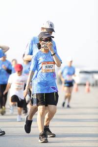 BIB: 938
                            <button type="button" onclick="openModal(3099942)" class="btn btn-primary btn-sm float-right btn-popup" data-toggle="modal" data-target=".modal-high-quality">
                        <i class="fas fa-shopping-cart"></i> Add to Cart
                    </button>
                                            <button type="button" onclick="isThisMe(3099942, true)" class="btn btn-success btn-sm float-right btn-popup btn-isme hidden" data-toggle="tooltip" data-placement="bottom" title="นี่คือรูปของคุณใช่ไหม คลิกที่นี่เพื่อเอาเข้าอัลบั้ม">
                        <i class="fas fa-plus"></i> Add to album
                    </button>
                    <button type="button" onclick="isThisMe(3099942, false)" class="btn btn-warning btn-sm float-right btn-popup btn-isnotme hidden">
                        <i class="fas fa-ban"></i> Remove from album
                    </button>