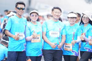 BIB: 6884, 885, 3498, 9493
                            <button type="button" onclick="openModal(3278803)" class="btn btn-primary btn-sm float-right btn-popup" data-toggle="modal" data-target=".modal-high-quality">
                        <i class="fas fa-shopping-cart"></i> Add to Cart
                    </button>
                                            <button type="button" onclick="isThisMe(3278803, true)" class="btn btn-success btn-sm float-right btn-popup btn-isme hidden" data-toggle="tooltip" data-placement="bottom" title="นี่คือรูปของคุณใช่ไหม คลิกที่นี่เพื่อเอาเข้าอัลบั้ม">
                        <i class="fas fa-plus"></i> Add to album
                    </button>
                    <button type="button" onclick="isThisMe(3278803, false)" class="btn btn-warning btn-sm float-right btn-popup btn-isnotme hidden">
                        <i class="fas fa-ban"></i> Remove from album
                    </button>