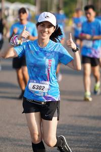 BIB: 6302
                            <button type="button" onclick="openModal(3284355)" class="btn btn-primary btn-sm float-right btn-popup" data-toggle="modal" data-target=".modal-high-quality">
                        <i class="fas fa-shopping-cart"></i> Add to Cart
                    </button>
                                            <button type="button" onclick="isThisMe(3284355, true)" class="btn btn-success btn-sm float-right btn-popup btn-isme hidden" data-toggle="tooltip" data-placement="bottom" title="นี่คือรูปของคุณใช่ไหม คลิกที่นี่เพื่อเอาเข้าอัลบั้ม">
                        <i class="fas fa-plus"></i> Add to album
                    </button>
                    <button type="button" onclick="isThisMe(3284355, false)" class="btn btn-warning btn-sm float-right btn-popup btn-isnotme hidden">
                        <i class="fas fa-ban"></i> Remove from album
                    </button>