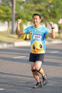 BIB: 6954
                            <button type="button" onclick="openModal(3294816)" class="btn btn-primary btn-sm float-right btn-popup" data-toggle="modal" data-target=".modal-high-quality">
                        <i class="fas fa-shopping-cart"></i> Add to Cart
                    </button>
                                            <button type="button" onclick="isThisMe(3294816, true)" class="btn btn-success btn-sm float-right btn-popup btn-isme hidden" data-toggle="tooltip" data-placement="bottom" title="นี่คือรูปของคุณใช่ไหม คลิกที่นี่เพื่อเอาเข้าอัลบั้ม">
                        <i class="fas fa-plus"></i> Add to album
                    </button>
                    <button type="button" onclick="isThisMe(3294816, false)" class="btn btn-warning btn-sm float-right btn-popup btn-isnotme hidden">
                        <i class="fas fa-ban"></i> Remove from album
                    </button>