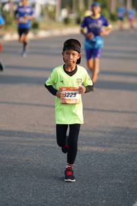 BIB: 229
                            <button type="button" onclick="openModal(3293863)" class="btn btn-primary btn-sm float-right btn-popup" data-toggle="modal" data-target=".modal-high-quality">
                        <i class="fas fa-shopping-cart"></i> Add to Cart
                    </button>
                                            <button type="button" onclick="isThisMe(3293863, true)" class="btn btn-success btn-sm float-right btn-popup btn-isme hidden" data-toggle="tooltip" data-placement="bottom" title="นี่คือรูปของคุณใช่ไหม คลิกที่นี่เพื่อเอาเข้าอัลบั้ม">
                        <i class="fas fa-plus"></i> Add to album
                    </button>
                    <button type="button" onclick="isThisMe(3293863, false)" class="btn btn-warning btn-sm float-right btn-popup btn-isnotme hidden">
                        <i class="fas fa-ban"></i> Remove from album
                    </button>