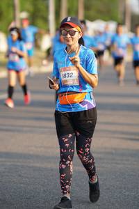 BIB: 832
                            <button type="button" onclick="openModal(3296733)" class="btn btn-primary btn-sm float-right btn-popup" data-toggle="modal" data-target=".modal-high-quality">
                        <i class="fas fa-shopping-cart"></i> Add to Cart
                    </button>
                                            <button type="button" onclick="isThisMe(3296733, true)" class="btn btn-success btn-sm float-right btn-popup btn-isme hidden" data-toggle="tooltip" data-placement="bottom" title="นี่คือรูปของคุณใช่ไหม คลิกที่นี่เพื่อเอาเข้าอัลบั้ม">
                        <i class="fas fa-plus"></i> Add to album
                    </button>
                    <button type="button" onclick="isThisMe(3296733, false)" class="btn btn-warning btn-sm float-right btn-popup btn-isnotme hidden">
                        <i class="fas fa-ban"></i> Remove from album
                    </button>