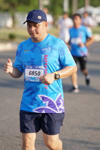 BIB: 6850
                            <button type="button" onclick="openModal(3284646)" class="btn btn-primary btn-sm float-right btn-popup" data-toggle="modal" data-target=".modal-high-quality">
                        <i class="fas fa-shopping-cart"></i> Add to Cart
                    </button>
                                            <button type="button" onclick="isThisMe(3284646, true)" class="btn btn-success btn-sm float-right btn-popup btn-isme hidden" data-toggle="tooltip" data-placement="bottom" title="นี่คือรูปของคุณใช่ไหม คลิกที่นี่เพื่อเอาเข้าอัลบั้ม">
                        <i class="fas fa-plus"></i> Add to album
                    </button>
                    <button type="button" onclick="isThisMe(3284646, false)" class="btn btn-warning btn-sm float-right btn-popup btn-isnotme hidden">
                        <i class="fas fa-ban"></i> Remove from album
                    </button>