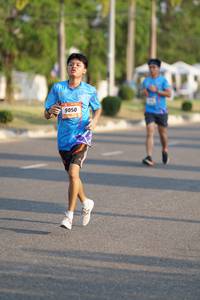 BIB: 9050
                            <button type="button" onclick="openModal(3294021)" class="btn btn-primary btn-sm float-right btn-popup" data-toggle="modal" data-target=".modal-high-quality">
                        <i class="fas fa-shopping-cart"></i> Add to Cart
                    </button>
                                            <button type="button" onclick="isThisMe(3294021, true)" class="btn btn-success btn-sm float-right btn-popup btn-isme hidden" data-toggle="tooltip" data-placement="bottom" title="นี่คือรูปของคุณใช่ไหม คลิกที่นี่เพื่อเอาเข้าอัลบั้ม">
                        <i class="fas fa-plus"></i> Add to album
                    </button>
                    <button type="button" onclick="isThisMe(3294021, false)" class="btn btn-warning btn-sm float-right btn-popup btn-isnotme hidden">
                        <i class="fas fa-ban"></i> Remove from album
                    </button>