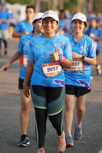 BIB: 833, 9057
                            <button type="button" onclick="openModal(3297685)" class="btn btn-primary btn-sm float-right btn-popup" data-toggle="modal" data-target=".modal-high-quality">
                        <i class="fas fa-shopping-cart"></i> Add to Cart
                    </button>
                                            <button type="button" onclick="isThisMe(3297685, true)" class="btn btn-success btn-sm float-right btn-popup btn-isme hidden" data-toggle="tooltip" data-placement="bottom" title="นี่คือรูปของคุณใช่ไหม คลิกที่นี่เพื่อเอาเข้าอัลบั้ม">
                        <i class="fas fa-plus"></i> Add to album
                    </button>
                    <button type="button" onclick="isThisMe(3297685, false)" class="btn btn-warning btn-sm float-right btn-popup btn-isnotme hidden">
                        <i class="fas fa-ban"></i> Remove from album
                    </button>