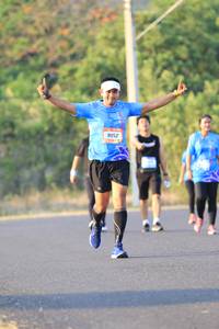 BIB: 9052
                            <button type="button" onclick="openModal(3206901)" class="btn btn-primary btn-sm float-right btn-popup" data-toggle="modal" data-target=".modal-high-quality">
                        <i class="fas fa-shopping-cart"></i> Add to Cart
                    </button>
                                            <button type="button" onclick="isThisMe(3206901, true)" class="btn btn-success btn-sm float-right btn-popup btn-isme hidden" data-toggle="tooltip" data-placement="bottom" title="นี่คือรูปของคุณใช่ไหม คลิกที่นี่เพื่อเอาเข้าอัลบั้ม">
                        <i class="fas fa-plus"></i> Add to album
                    </button>
                    <button type="button" onclick="isThisMe(3206901, false)" class="btn btn-warning btn-sm float-right btn-popup btn-isnotme hidden">
                        <i class="fas fa-ban"></i> Remove from album
                    </button>