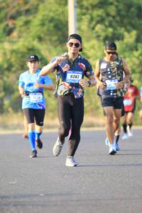 BIB: 6261
                            <button type="button" onclick="openModal(3183888)" class="btn btn-primary btn-sm float-right btn-popup" data-toggle="modal" data-target=".modal-high-quality">
                        <i class="fas fa-shopping-cart"></i> Add to Cart
                    </button>
                                            <button type="button" onclick="isThisMe(3183888, true)" class="btn btn-success btn-sm float-right btn-popup btn-isme hidden" data-toggle="tooltip" data-placement="bottom" title="นี่คือรูปของคุณใช่ไหม คลิกที่นี่เพื่อเอาเข้าอัลบั้ม">
                        <i class="fas fa-plus"></i> Add to album
                    </button>
                    <button type="button" onclick="isThisMe(3183888, false)" class="btn btn-warning btn-sm float-right btn-popup btn-isnotme hidden">
                        <i class="fas fa-ban"></i> Remove from album
                    </button>