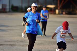 BIB: 8163
                            <button type="button" onclick="openModal(3093349)" class="btn btn-primary btn-sm float-right btn-popup" data-toggle="modal" data-target=".modal-high-quality">
                        <i class="fas fa-shopping-cart"></i> Add to Cart
                    </button>
                                            <button type="button" onclick="isThisMe(3093349, true)" class="btn btn-success btn-sm float-right btn-popup btn-isme hidden" data-toggle="tooltip" data-placement="bottom" title="นี่คือรูปของคุณใช่ไหม คลิกที่นี่เพื่อเอาเข้าอัลบั้ม">
                        <i class="fas fa-plus"></i> Add to album
                    </button>
                    <button type="button" onclick="isThisMe(3093349, false)" class="btn btn-warning btn-sm float-right btn-popup btn-isnotme hidden">
                        <i class="fas fa-ban"></i> Remove from album
                    </button>