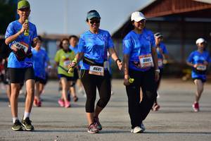 BIB: 8885, 8681
                            <button type="button" onclick="openModal(3093198)" class="btn btn-primary btn-sm float-right btn-popup" data-toggle="modal" data-target=".modal-high-quality">
                        <i class="fas fa-shopping-cart"></i> Add to Cart
                    </button>
                                            <button type="button" onclick="isThisMe(3093198, true)" class="btn btn-success btn-sm float-right btn-popup btn-isme hidden" data-toggle="tooltip" data-placement="bottom" title="นี่คือรูปของคุณใช่ไหม คลิกที่นี่เพื่อเอาเข้าอัลบั้ม">
                        <i class="fas fa-plus"></i> Add to album
                    </button>
                    <button type="button" onclick="isThisMe(3093198, false)" class="btn btn-warning btn-sm float-right btn-popup btn-isnotme hidden">
                        <i class="fas fa-ban"></i> Remove from album
                    </button>