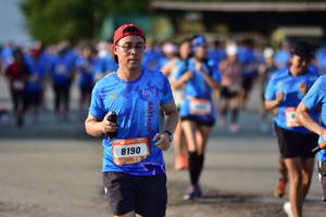 BIB: 8190
                            <button type="button" onclick="openModal(3092762)" class="btn btn-primary btn-sm float-right btn-popup" data-toggle="modal" data-target=".modal-high-quality">
                        <i class="fas fa-shopping-cart"></i> Add to Cart
                    </button>
                                            <button type="button" onclick="isThisMe(3092762, true)" class="btn btn-success btn-sm float-right btn-popup btn-isme hidden" data-toggle="tooltip" data-placement="bottom" title="นี่คือรูปของคุณใช่ไหม คลิกที่นี่เพื่อเอาเข้าอัลบั้ม">
                        <i class="fas fa-plus"></i> Add to album
                    </button>
                    <button type="button" onclick="isThisMe(3092762, false)" class="btn btn-warning btn-sm float-right btn-popup btn-isnotme hidden">
                        <i class="fas fa-ban"></i> Remove from album
                    </button>