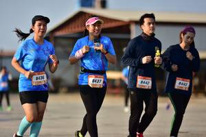 BIB: 8443, 8442, 8436, 8437
                            <button type="button" onclick="openModal(3093235)" class="btn btn-primary btn-sm float-right btn-popup" data-toggle="modal" data-target=".modal-high-quality">
                        <i class="fas fa-shopping-cart"></i> Add to Cart
                    </button>
                                            <button type="button" onclick="isThisMe(3093235, true)" class="btn btn-success btn-sm float-right btn-popup btn-isme hidden" data-toggle="tooltip" data-placement="bottom" title="นี่คือรูปของคุณใช่ไหม คลิกที่นี่เพื่อเอาเข้าอัลบั้ม">
                        <i class="fas fa-plus"></i> Add to album
                    </button>
                    <button type="button" onclick="isThisMe(3093235, false)" class="btn btn-warning btn-sm float-right btn-popup btn-isnotme hidden">
                        <i class="fas fa-ban"></i> Remove from album
                    </button>