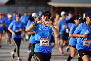 BIB: 8239, 8261
                            <button type="button" onclick="openModal(3092957)" class="btn btn-primary btn-sm float-right btn-popup" data-toggle="modal" data-target=".modal-high-quality">
                        <i class="fas fa-shopping-cart"></i> Add to Cart
                    </button>
                                            <button type="button" onclick="isThisMe(3092957, true)" class="btn btn-success btn-sm float-right btn-popup btn-isme hidden" data-toggle="tooltip" data-placement="bottom" title="นี่คือรูปของคุณใช่ไหม คลิกที่นี่เพื่อเอาเข้าอัลบั้ม">
                        <i class="fas fa-plus"></i> Add to album
                    </button>
                    <button type="button" onclick="isThisMe(3092957, false)" class="btn btn-warning btn-sm float-right btn-popup btn-isnotme hidden">
                        <i class="fas fa-ban"></i> Remove from album
                    </button>