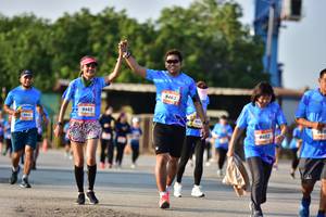 BIB: 9483, 9462, 8602
                            <button type="button" onclick="openModal(3093204)" class="btn btn-primary btn-sm float-right btn-popup" data-toggle="modal" data-target=".modal-high-quality">
                        <i class="fas fa-shopping-cart"></i> Add to Cart
                    </button>
                                            <button type="button" onclick="isThisMe(3093204, true)" class="btn btn-success btn-sm float-right btn-popup btn-isme hidden" data-toggle="tooltip" data-placement="bottom" title="นี่คือรูปของคุณใช่ไหม คลิกที่นี่เพื่อเอาเข้าอัลบั้ม">
                        <i class="fas fa-plus"></i> Add to album
                    </button>
                    <button type="button" onclick="isThisMe(3093204, false)" class="btn btn-warning btn-sm float-right btn-popup btn-isnotme hidden">
                        <i class="fas fa-ban"></i> Remove from album
                    </button>