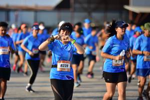 BIB: 8239
                            <button type="button" onclick="openModal(3092945)" class="btn btn-primary btn-sm float-right btn-popup" data-toggle="modal" data-target=".modal-high-quality">
                        <i class="fas fa-shopping-cart"></i> Add to Cart
                    </button>
                                            <button type="button" onclick="isThisMe(3092945, true)" class="btn btn-success btn-sm float-right btn-popup btn-isme hidden" data-toggle="tooltip" data-placement="bottom" title="นี่คือรูปของคุณใช่ไหม คลิกที่นี่เพื่อเอาเข้าอัลบั้ม">
                        <i class="fas fa-plus"></i> Add to album
                    </button>
                    <button type="button" onclick="isThisMe(3092945, false)" class="btn btn-warning btn-sm float-right btn-popup btn-isnotme hidden">
                        <i class="fas fa-ban"></i> Remove from album
                    </button>