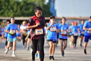 BIB: 9350
                            <button type="button" onclick="openModal(3092698)" class="btn btn-primary btn-sm float-right btn-popup" data-toggle="modal" data-target=".modal-high-quality">
                        <i class="fas fa-shopping-cart"></i> Add to Cart
                    </button>
                                            <button type="button" onclick="isThisMe(3092698, true)" class="btn btn-success btn-sm float-right btn-popup btn-isme hidden" data-toggle="tooltip" data-placement="bottom" title="นี่คือรูปของคุณใช่ไหม คลิกที่นี่เพื่อเอาเข้าอัลบั้ม">
                        <i class="fas fa-plus"></i> Add to album
                    </button>
                    <button type="button" onclick="isThisMe(3092698, false)" class="btn btn-warning btn-sm float-right btn-popup btn-isnotme hidden">
                        <i class="fas fa-ban"></i> Remove from album
                    </button>