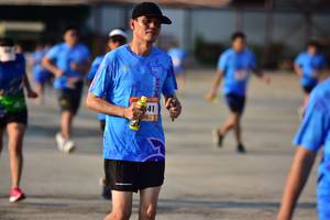 BIB: 
                            <button type="button" onclick="openModal(3093127)" class="btn btn-primary btn-sm float-right btn-popup" data-toggle="modal" data-target=".modal-high-quality">
                        <i class="fas fa-shopping-cart"></i> Add to Cart
                    </button>
                                            <button type="button" onclick="isThisMe(3093127, true)" class="btn btn-success btn-sm float-right btn-popup btn-isme hidden" data-toggle="tooltip" data-placement="bottom" title="นี่คือรูปของคุณใช่ไหม คลิกที่นี่เพื่อเอาเข้าอัลบั้ม">
                        <i class="fas fa-plus"></i> Add to album
                    </button>
                    <button type="button" onclick="isThisMe(3093127, false)" class="btn btn-warning btn-sm float-right btn-popup btn-isnotme hidden">
                        <i class="fas fa-ban"></i> Remove from album
                    </button>