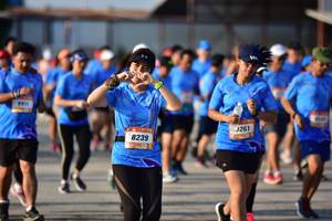 BIB: 9311, 3261, 8239
                            <button type="button" onclick="openModal(3092941)" class="btn btn-primary btn-sm float-right btn-popup" data-toggle="modal" data-target=".modal-high-quality">
                        <i class="fas fa-shopping-cart"></i> Add to Cart
                    </button>
                                            <button type="button" onclick="isThisMe(3092941, true)" class="btn btn-success btn-sm float-right btn-popup btn-isme hidden" data-toggle="tooltip" data-placement="bottom" title="นี่คือรูปของคุณใช่ไหม คลิกที่นี่เพื่อเอาเข้าอัลบั้ม">
                        <i class="fas fa-plus"></i> Add to album
                    </button>
                    <button type="button" onclick="isThisMe(3092941, false)" class="btn btn-warning btn-sm float-right btn-popup btn-isnotme hidden">
                        <i class="fas fa-ban"></i> Remove from album
                    </button>