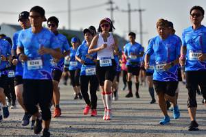 BIB: 246, 7225, 183, 6112, 678
                            <button type="button" onclick="openModal(3092347)" class="btn btn-primary btn-sm float-right btn-popup" data-toggle="modal" data-target=".modal-high-quality">
                        <i class="fas fa-shopping-cart"></i> Add to Cart
                    </button>
                                            <button type="button" onclick="isThisMe(3092347, true)" class="btn btn-success btn-sm float-right btn-popup btn-isme hidden" data-toggle="tooltip" data-placement="bottom" title="นี่คือรูปของคุณใช่ไหม คลิกที่นี่เพื่อเอาเข้าอัลบั้ม">
                        <i class="fas fa-plus"></i> Add to album
                    </button>
                    <button type="button" onclick="isThisMe(3092347, false)" class="btn btn-warning btn-sm float-right btn-popup btn-isnotme hidden">
                        <i class="fas fa-ban"></i> Remove from album
                    </button>