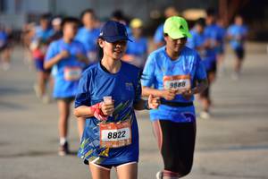 BIB: 9888, 8822
                            <button type="button" onclick="openModal(3092804)" class="btn btn-primary btn-sm float-right btn-popup" data-toggle="modal" data-target=".modal-high-quality">
                        <i class="fas fa-shopping-cart"></i> Add to Cart
                    </button>
                                            <button type="button" onclick="isThisMe(3092804, true)" class="btn btn-success btn-sm float-right btn-popup btn-isme hidden" data-toggle="tooltip" data-placement="bottom" title="นี่คือรูปของคุณใช่ไหม คลิกที่นี่เพื่อเอาเข้าอัลบั้ม">
                        <i class="fas fa-plus"></i> Add to album
                    </button>
                    <button type="button" onclick="isThisMe(3092804, false)" class="btn btn-warning btn-sm float-right btn-popup btn-isnotme hidden">
                        <i class="fas fa-ban"></i> Remove from album
                    </button>