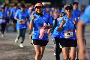 BIB: 9287
                            <button type="button" onclick="openModal(3092876)" class="btn btn-primary btn-sm float-right btn-popup" data-toggle="modal" data-target=".modal-high-quality">
                        <i class="fas fa-shopping-cart"></i> Add to Cart
                    </button>
                                            <button type="button" onclick="isThisMe(3092876, true)" class="btn btn-success btn-sm float-right btn-popup btn-isme hidden" data-toggle="tooltip" data-placement="bottom" title="นี่คือรูปของคุณใช่ไหม คลิกที่นี่เพื่อเอาเข้าอัลบั้ม">
                        <i class="fas fa-plus"></i> Add to album
                    </button>
                    <button type="button" onclick="isThisMe(3092876, false)" class="btn btn-warning btn-sm float-right btn-popup btn-isnotme hidden">
                        <i class="fas fa-ban"></i> Remove from album
                    </button>