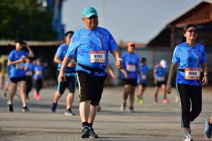 BIB: 9194
                            <button type="button" onclick="openModal(3093294)" class="btn btn-primary btn-sm float-right btn-popup" data-toggle="modal" data-target=".modal-high-quality">
                        <i class="fas fa-shopping-cart"></i> Add to Cart
                    </button>
                                            <button type="button" onclick="isThisMe(3093294, true)" class="btn btn-success btn-sm float-right btn-popup btn-isme hidden" data-toggle="tooltip" data-placement="bottom" title="นี่คือรูปของคุณใช่ไหม คลิกที่นี่เพื่อเอาเข้าอัลบั้ม">
                        <i class="fas fa-plus"></i> Add to album
                    </button>
                    <button type="button" onclick="isThisMe(3093294, false)" class="btn btn-warning btn-sm float-right btn-popup btn-isnotme hidden">
                        <i class="fas fa-ban"></i> Remove from album
                    </button>