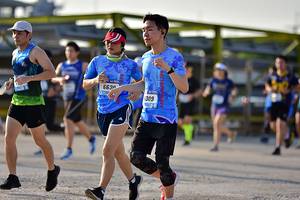 BIB: 6630, 309
                            <button type="button" onclick="openModal(3146946)" class="btn btn-primary btn-sm float-right btn-popup" data-toggle="modal" data-target=".modal-high-quality">
                        <i class="fas fa-shopping-cart"></i> Add to Cart
                    </button>
                                            <button type="button" onclick="isThisMe(3146946, true)" class="btn btn-success btn-sm float-right btn-popup btn-isme hidden" data-toggle="tooltip" data-placement="bottom" title="นี่คือรูปของคุณใช่ไหม คลิกที่นี่เพื่อเอาเข้าอัลบั้ม">
                        <i class="fas fa-plus"></i> Add to album
                    </button>
                    <button type="button" onclick="isThisMe(3146946, false)" class="btn btn-warning btn-sm float-right btn-popup btn-isnotme hidden">
                        <i class="fas fa-ban"></i> Remove from album
                    </button>