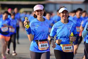 BIB: 8846, 9868, 
                            <button type="button" onclick="openModal(3150640)" class="btn btn-primary btn-sm float-right btn-popup" data-toggle="modal" data-target=".modal-high-quality">
                        <i class="fas fa-shopping-cart"></i> Add to Cart
                    </button>
                                            <button type="button" onclick="isThisMe(3150640, true)" class="btn btn-success btn-sm float-right btn-popup btn-isme hidden" data-toggle="tooltip" data-placement="bottom" title="นี่คือรูปของคุณใช่ไหม คลิกที่นี่เพื่อเอาเข้าอัลบั้ม">
                        <i class="fas fa-plus"></i> Add to album
                    </button>
                    <button type="button" onclick="isThisMe(3150640, false)" class="btn btn-warning btn-sm float-right btn-popup btn-isnotme hidden">
                        <i class="fas fa-ban"></i> Remove from album
                    </button>