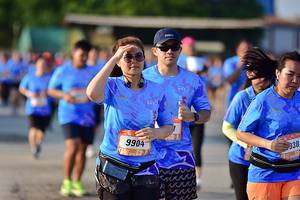 BIB: 9904
                            <button type="button" onclick="openModal(3150668)" class="btn btn-primary btn-sm float-right btn-popup" data-toggle="modal" data-target=".modal-high-quality">
                        <i class="fas fa-shopping-cart"></i> Add to Cart
                    </button>
                                            <button type="button" onclick="isThisMe(3150668, true)" class="btn btn-success btn-sm float-right btn-popup btn-isme hidden" data-toggle="tooltip" data-placement="bottom" title="นี่คือรูปของคุณใช่ไหม คลิกที่นี่เพื่อเอาเข้าอัลบั้ม">
                        <i class="fas fa-plus"></i> Add to album
                    </button>
                    <button type="button" onclick="isThisMe(3150668, false)" class="btn btn-warning btn-sm float-right btn-popup btn-isnotme hidden">
                        <i class="fas fa-ban"></i> Remove from album
                    </button>