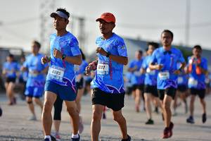 BIB: 085
                            <button type="button" onclick="openModal(3147515)" class="btn btn-primary btn-sm float-right btn-popup" data-toggle="modal" data-target=".modal-high-quality">
                        <i class="fas fa-shopping-cart"></i> Add to Cart
                    </button>
                                            <button type="button" onclick="isThisMe(3147515, true)" class="btn btn-success btn-sm float-right btn-popup btn-isme hidden" data-toggle="tooltip" data-placement="bottom" title="นี่คือรูปของคุณใช่ไหม คลิกที่นี่เพื่อเอาเข้าอัลบั้ม">
                        <i class="fas fa-plus"></i> Add to album
                    </button>
                    <button type="button" onclick="isThisMe(3147515, false)" class="btn btn-warning btn-sm float-right btn-popup btn-isnotme hidden">
                        <i class="fas fa-ban"></i> Remove from album
                    </button>