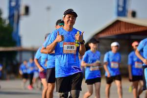 BIB: 9185
                            <button type="button" onclick="openModal(3153299)" class="btn btn-primary btn-sm float-right btn-popup" data-toggle="modal" data-target=".modal-high-quality">
                        <i class="fas fa-shopping-cart"></i> Add to Cart
                    </button>
                                            <button type="button" onclick="isThisMe(3153299, true)" class="btn btn-success btn-sm float-right btn-popup btn-isme hidden" data-toggle="tooltip" data-placement="bottom" title="นี่คือรูปของคุณใช่ไหม คลิกที่นี่เพื่อเอาเข้าอัลบั้ม">
                        <i class="fas fa-plus"></i> Add to album
                    </button>
                    <button type="button" onclick="isThisMe(3153299, false)" class="btn btn-warning btn-sm float-right btn-popup btn-isnotme hidden">
                        <i class="fas fa-ban"></i> Remove from album
                    </button>