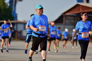 BIB: 9193
                            <button type="button" onclick="openModal(3153243)" class="btn btn-primary btn-sm float-right btn-popup" data-toggle="modal" data-target=".modal-high-quality">
                        <i class="fas fa-shopping-cart"></i> Add to Cart
                    </button>
                                            <button type="button" onclick="isThisMe(3153243, true)" class="btn btn-success btn-sm float-right btn-popup btn-isme hidden" data-toggle="tooltip" data-placement="bottom" title="นี่คือรูปของคุณใช่ไหม คลิกที่นี่เพื่อเอาเข้าอัลบั้ม">
                        <i class="fas fa-plus"></i> Add to album
                    </button>
                    <button type="button" onclick="isThisMe(3153243, false)" class="btn btn-warning btn-sm float-right btn-popup btn-isnotme hidden">
                        <i class="fas fa-ban"></i> Remove from album
                    </button>