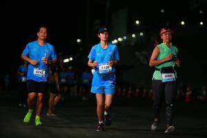 BIB: 6430, 6242, 6001
                            <button type="button" onclick="openModal(3440317)" class="btn btn-primary btn-sm float-right btn-popup" data-toggle="modal" data-target=".modal-high-quality">
                        <i class="fas fa-shopping-cart"></i> Add to Cart
                    </button>
                                            <button type="button" onclick="isThisMe(3440317, true)" class="btn btn-success btn-sm float-right btn-popup btn-isme hidden" data-toggle="tooltip" data-placement="bottom" title="นี่คือรูปของคุณใช่ไหม คลิกที่นี่เพื่อเอาเข้าอัลบั้ม">
                        <i class="fas fa-plus"></i> Add to album
                    </button>
                    <button type="button" onclick="isThisMe(3440317, false)" class="btn btn-warning btn-sm float-right btn-popup btn-isnotme hidden">
                        <i class="fas fa-ban"></i> Remove from album
                    </button>