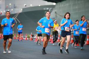 BIB: 8284
                            <button type="button" onclick="openModal(3413004)" class="btn btn-primary btn-sm float-right btn-popup" data-toggle="modal" data-target=".modal-high-quality">
                        <i class="fas fa-shopping-cart"></i> Add to Cart
                    </button>
                                            <button type="button" onclick="isThisMe(3413004, true)" class="btn btn-success btn-sm float-right btn-popup btn-isme hidden" data-toggle="tooltip" data-placement="bottom" title="นี่คือรูปของคุณใช่ไหม คลิกที่นี่เพื่อเอาเข้าอัลบั้ม">
                        <i class="fas fa-plus"></i> Add to album
                    </button>
                    <button type="button" onclick="isThisMe(3413004, false)" class="btn btn-warning btn-sm float-right btn-popup btn-isnotme hidden">
                        <i class="fas fa-ban"></i> Remove from album
                    </button>