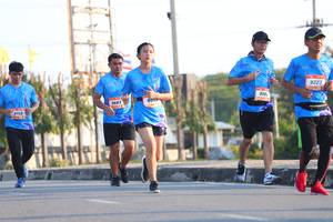 BIB: 9223, 910, 9683, 9153
                            <button type="button" onclick="openModal(3213751)" class="btn btn-primary btn-sm float-right btn-popup" data-toggle="modal" data-target=".modal-high-quality">
                        <i class="fas fa-shopping-cart"></i> Add to Cart
                    </button>
                                            <button type="button" onclick="isThisMe(3213751, true)" class="btn btn-success btn-sm float-right btn-popup btn-isme hidden" data-toggle="tooltip" data-placement="bottom" title="นี่คือรูปของคุณใช่ไหม คลิกที่นี่เพื่อเอาเข้าอัลบั้ม">
                        <i class="fas fa-plus"></i> Add to album
                    </button>
                    <button type="button" onclick="isThisMe(3213751, false)" class="btn btn-warning btn-sm float-right btn-popup btn-isnotme hidden">
                        <i class="fas fa-ban"></i> Remove from album
                    </button>