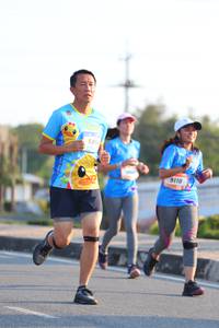 BIB: 595, 9110
                            <button type="button" onclick="openModal(3215810)" class="btn btn-primary btn-sm float-right btn-popup" data-toggle="modal" data-target=".modal-high-quality">
                        <i class="fas fa-shopping-cart"></i> Add to Cart
                    </button>
                                            <button type="button" onclick="isThisMe(3215810, true)" class="btn btn-success btn-sm float-right btn-popup btn-isme hidden" data-toggle="tooltip" data-placement="bottom" title="นี่คือรูปของคุณใช่ไหม คลิกที่นี่เพื่อเอาเข้าอัลบั้ม">
                        <i class="fas fa-plus"></i> Add to album
                    </button>
                    <button type="button" onclick="isThisMe(3215810, false)" class="btn btn-warning btn-sm float-right btn-popup btn-isnotme hidden">
                        <i class="fas fa-ban"></i> Remove from album
                    </button>