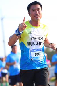 BIB: 6311
                            <button type="button" onclick="openModal(3201592)" class="btn btn-primary btn-sm float-right btn-popup" data-toggle="modal" data-target=".modal-high-quality">
                        <i class="fas fa-shopping-cart"></i> Add to Cart
                    </button>
                                            <button type="button" onclick="isThisMe(3201592, true)" class="btn btn-success btn-sm float-right btn-popup btn-isme hidden" data-toggle="tooltip" data-placement="bottom" title="นี่คือรูปของคุณใช่ไหม คลิกที่นี่เพื่อเอาเข้าอัลบั้ม">
                        <i class="fas fa-plus"></i> Add to album
                    </button>
                    <button type="button" onclick="isThisMe(3201592, false)" class="btn btn-warning btn-sm float-right btn-popup btn-isnotme hidden">
                        <i class="fas fa-ban"></i> Remove from album
                    </button>